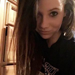 Meet your Posher, Reagan